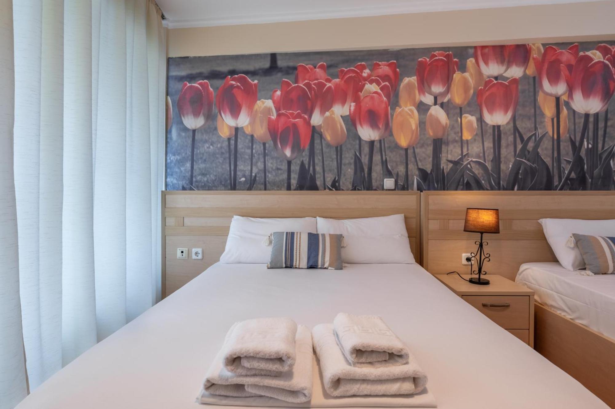 Fontana Luxury Rooms Mytilíni エクステリア 写真