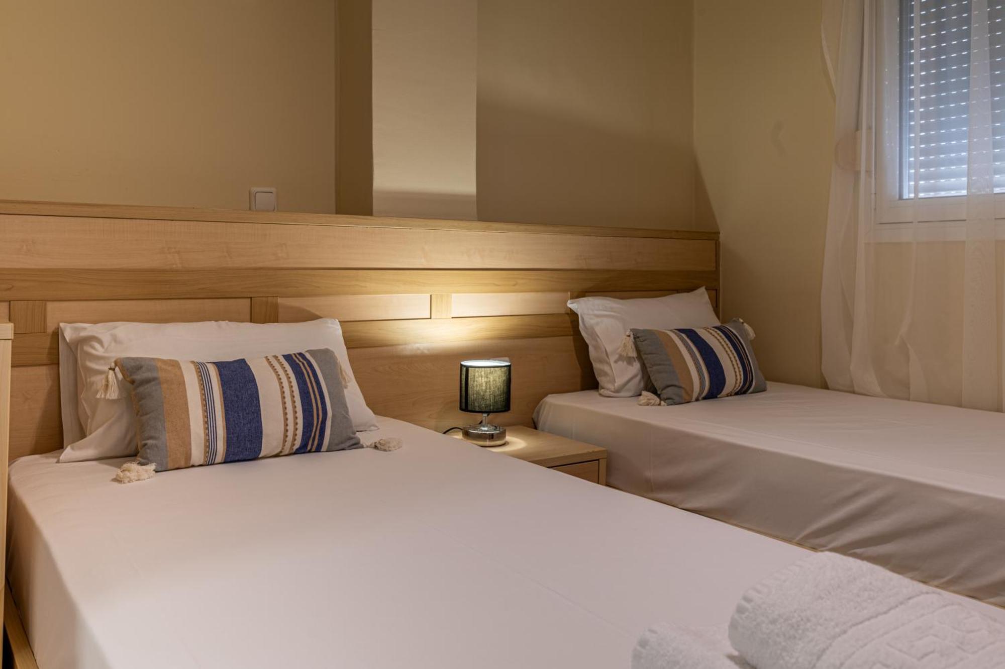 Fontana Luxury Rooms Mytilíni エクステリア 写真