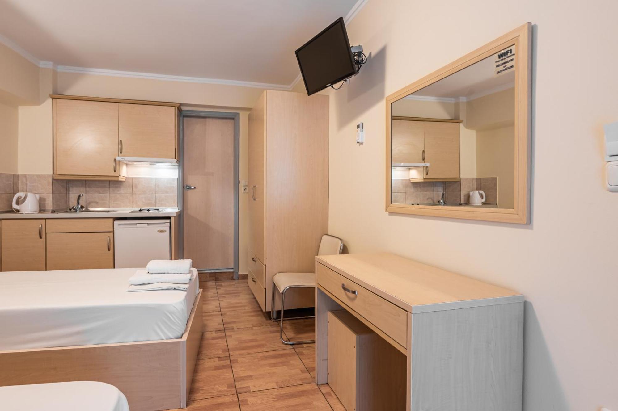 Fontana Luxury Rooms Mytilíni エクステリア 写真