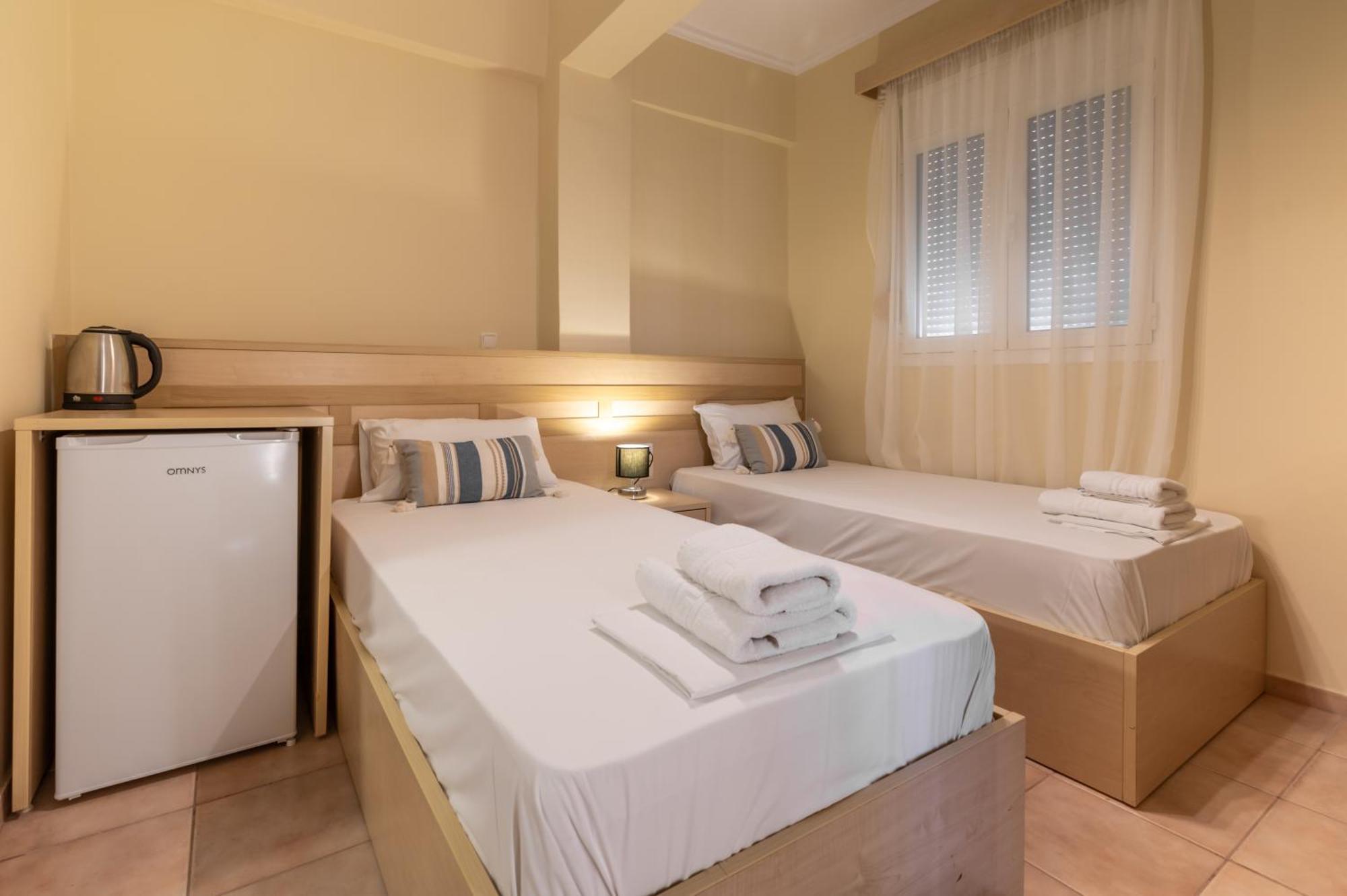 Fontana Luxury Rooms Mytilíni エクステリア 写真