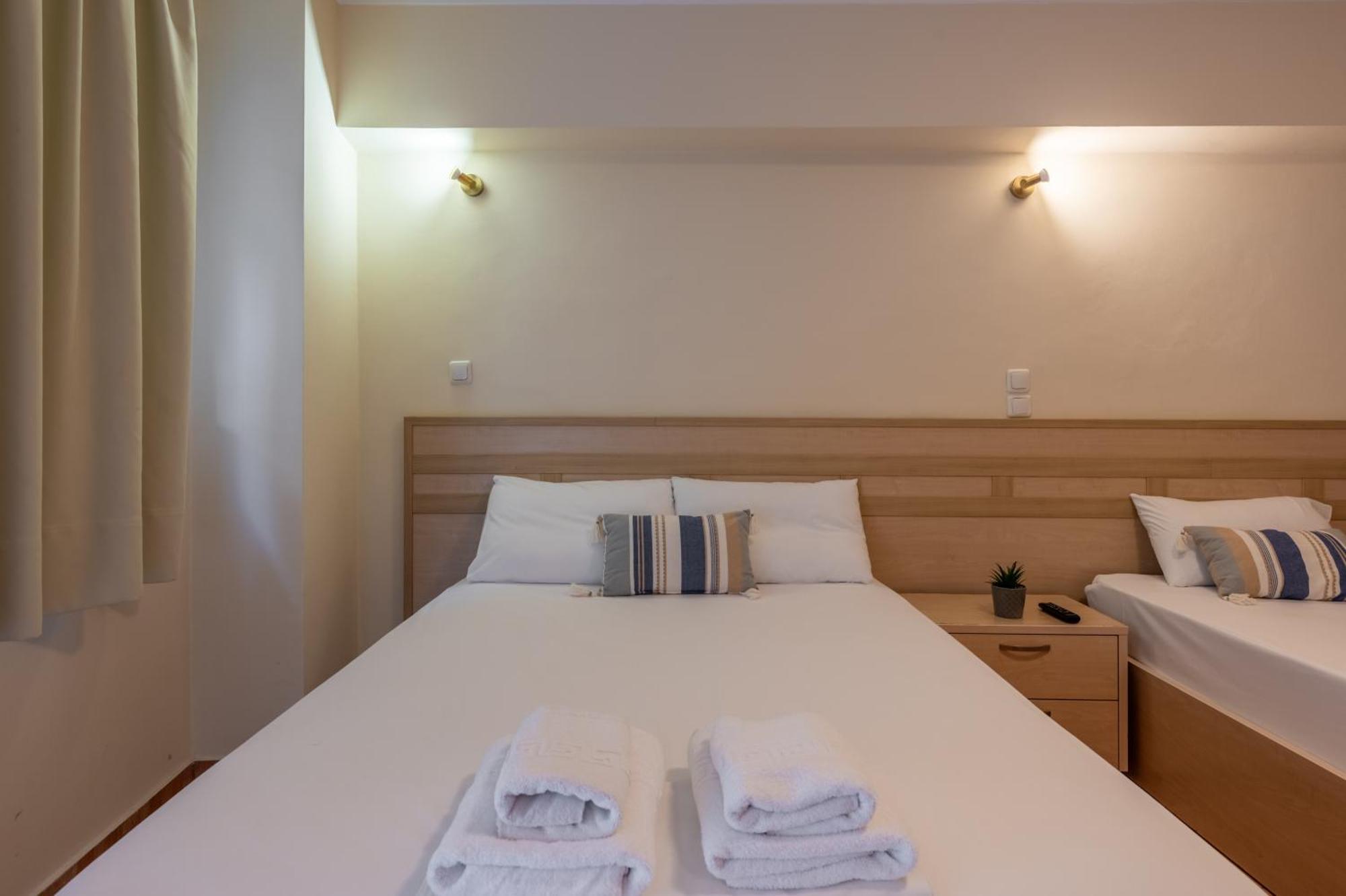 Fontana Luxury Rooms Mytilíni エクステリア 写真